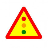 Señal de obra peligro por semáforos
