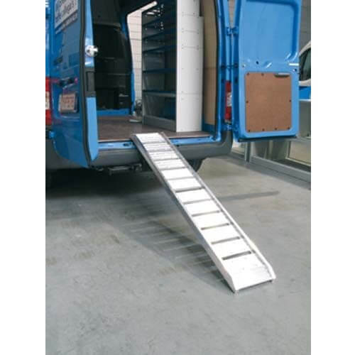 Rampa de carga en aluminio MetalWorks VAP1810 (2000x250mm - 200kg) - Referencia 754751810